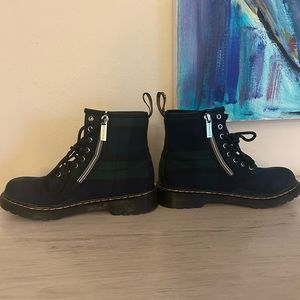 DR. MARTENS Dark Green and Black Flannel pattern combat boots.